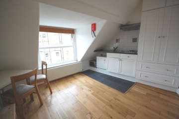 Studio Flat