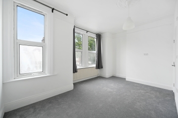 3/4 bedroom family house