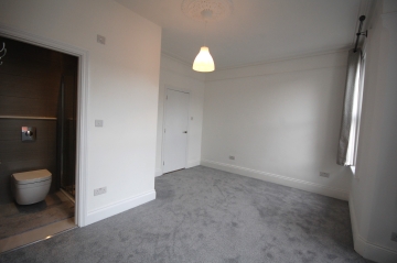 Four bedroom family house