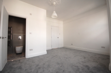 Four bedroom family house