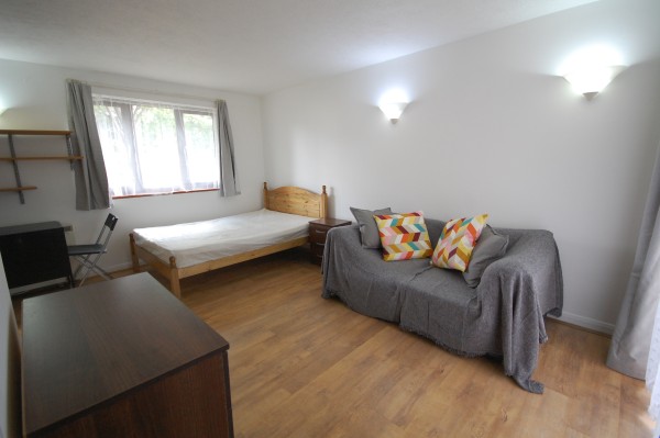 Studio Flat