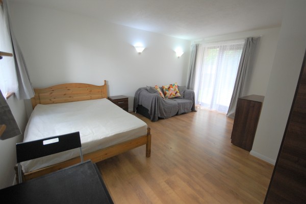 Studio Flat