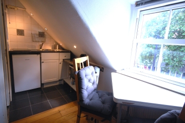 Studio Flat