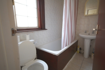 Double Room/Bedsit to Let
