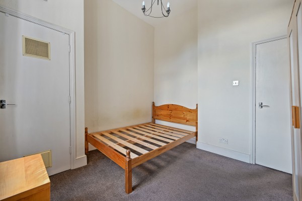 1 Bedroom Flat