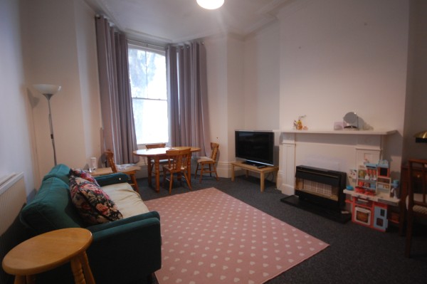 One bed flat with patio